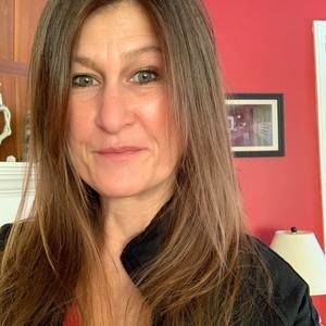 Meet your Posher, Gina